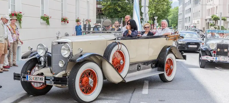 Foto 2 von Einzigartige Oldtimerausfahrten