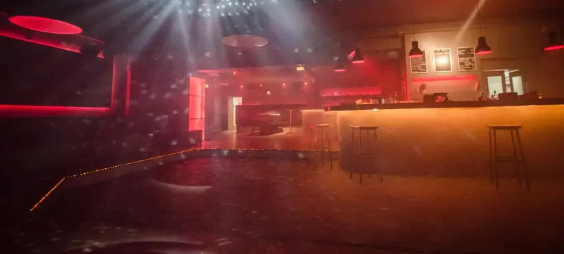 Foto 8 von Bungalow Club