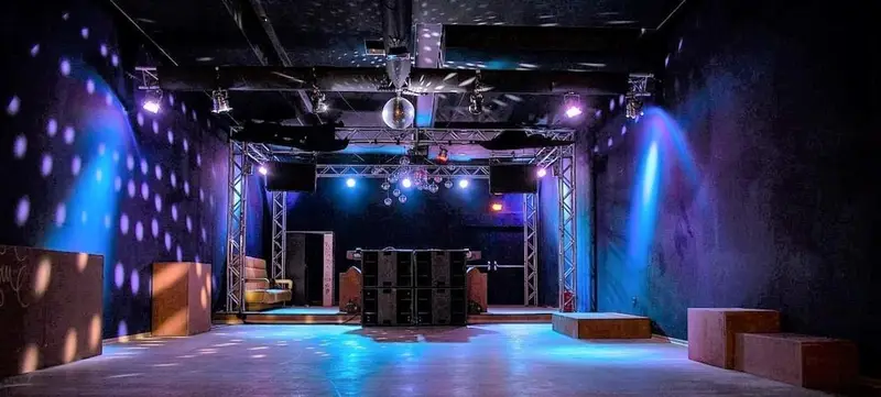 Foto 1 von Yokoclub