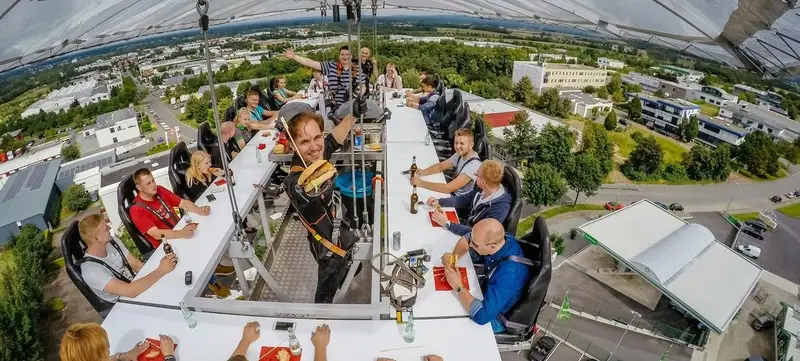 Foto 11 von Dinner in the sky