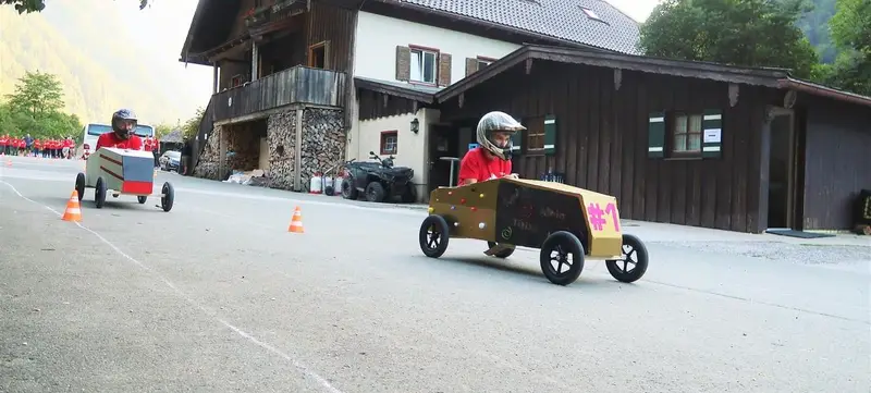 Foto 2 von Seifenkisten Teambuilding