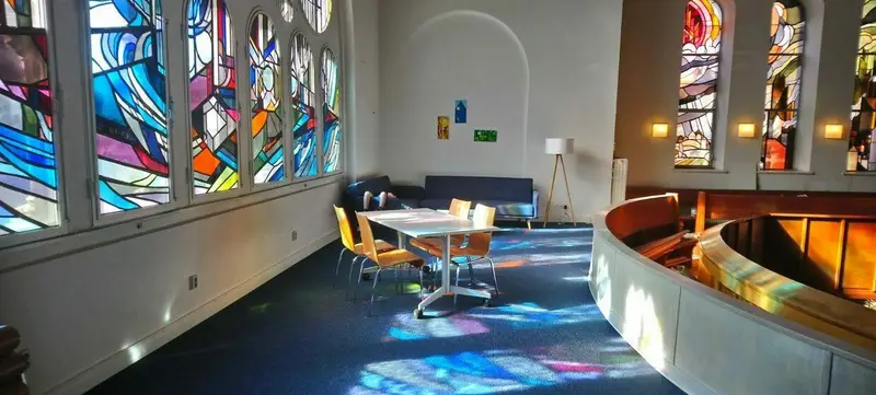Foto 1 von Jerusalem Campus - Die Empore