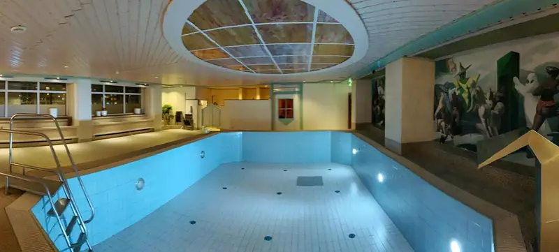 Foto 2 von Ehemaliges Interhotel Stadt Halle