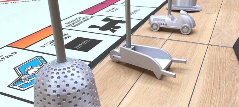 Foto 2 von Life-Size Monopoly