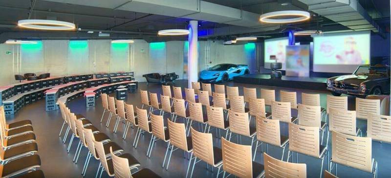 Foto 1 von V8 Hotel Motorworld Region Stuttgart