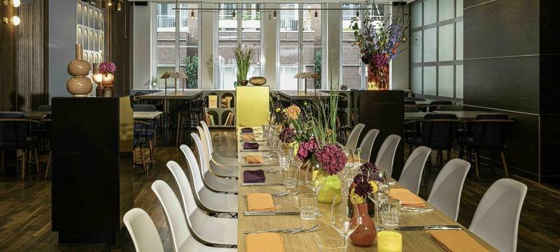 Foto 2 von Pigeon Post Bar & Eatery im Hilton Cologne