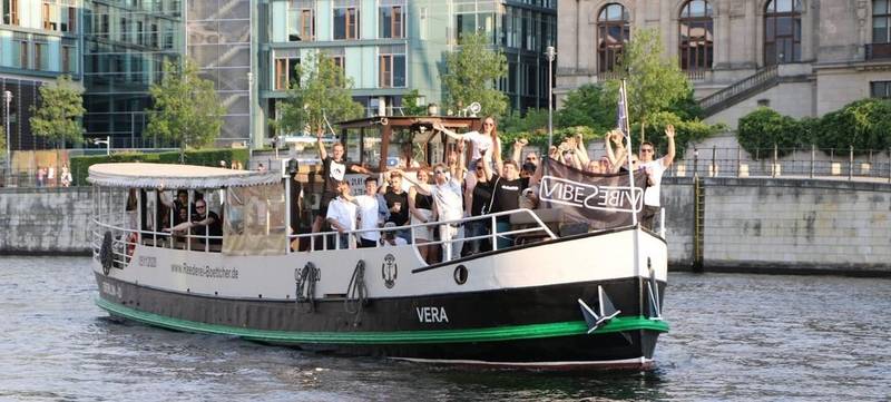 Foto 1 von Sommerfest auf dem Schiff