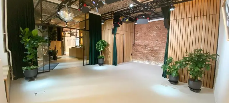 Foto 1 von The Studio