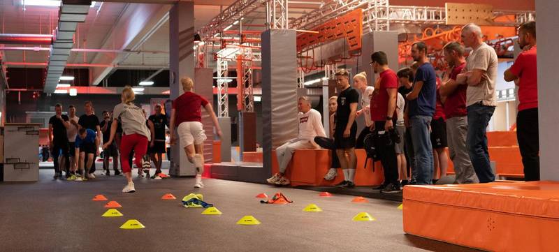 Foto 1 von Team-Event im Trampolin- & Ninja-Park