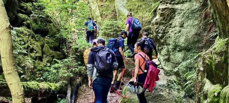 Foto 1 von ABENTEUERWANDERUNG IM FELSLABYRINTH