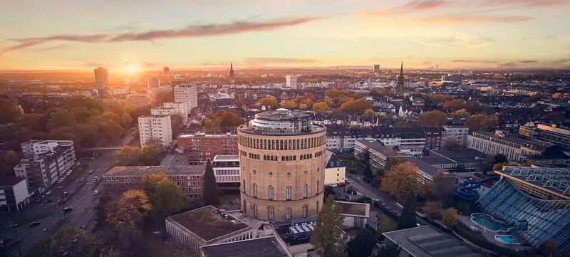 Foto 1 von Wasserturm Hotel Cologne, Curio Collection by Hilton