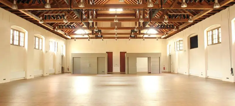 Foto 2 von Schinkelhalle