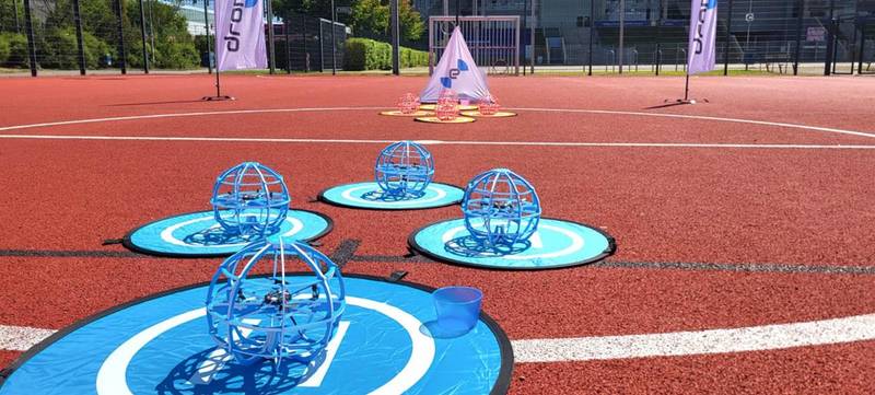 Foto 4 von Firmenevents & Teambuilding mit Drohnen