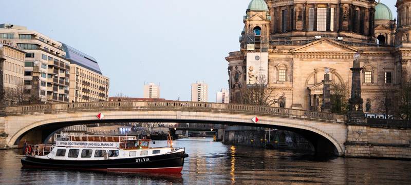 Foto 2 von Teamevent Berlin | Bootstour MS Sylvia | Teamtag auf der Spree