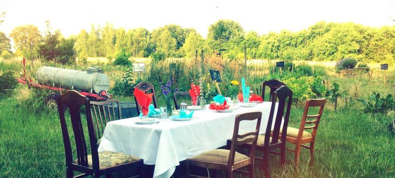 Foto 1 von Dinner im Grünen