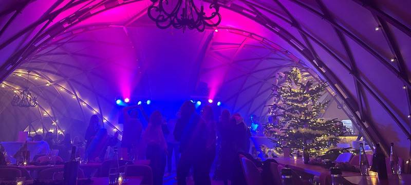 Foto 2 von Weihnachtsfeier im Pavillon