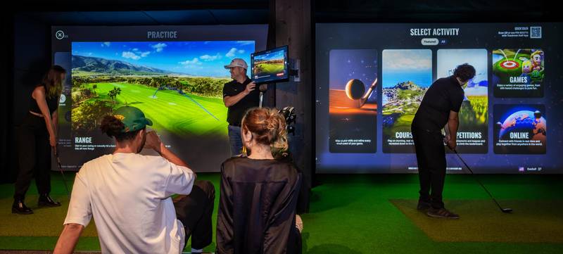 Foto 2 von Team-Challenge I Virtual Golf Games, Pizza & Drinks