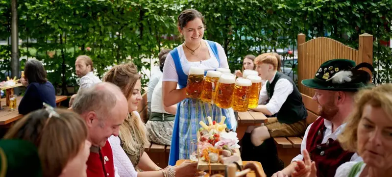 Foto 1 von Sommerfest im Löwenbräukeller