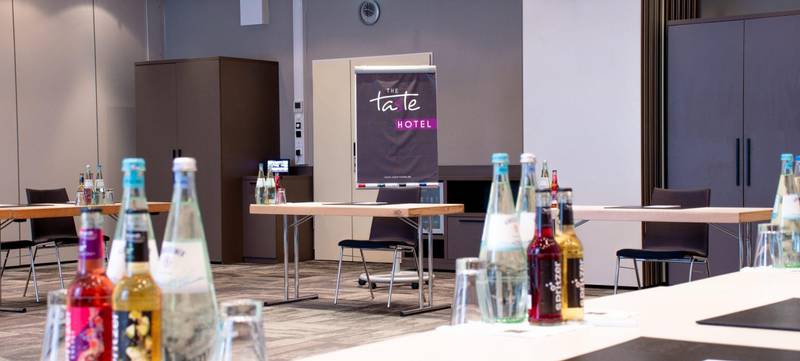 Foto 1 von TASTE PREMIUM HALF PACKAGE