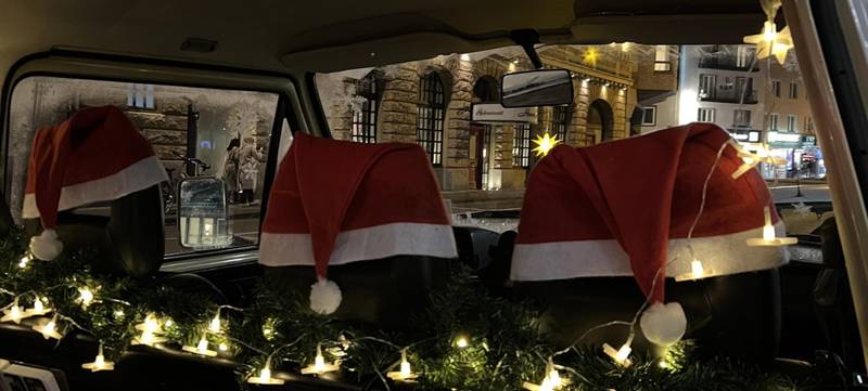 Foto 2 von Weihnachtstour / Stadtrundfahrt im Oldtimer Bulli | Teamevent & Teambuilding (3h)