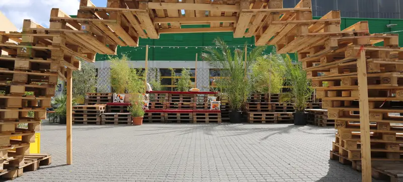 Foto 1 von Urban Summer – 800m² Outdoor Oasis