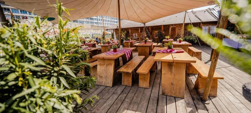 Foto 2 von Sommerfest in der Schwarzen Heidi Fonduehütte