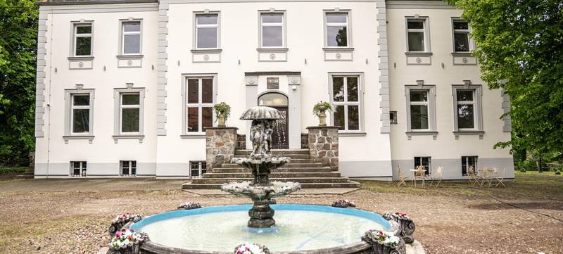 Foto 1 von Sommerparty im Schloss