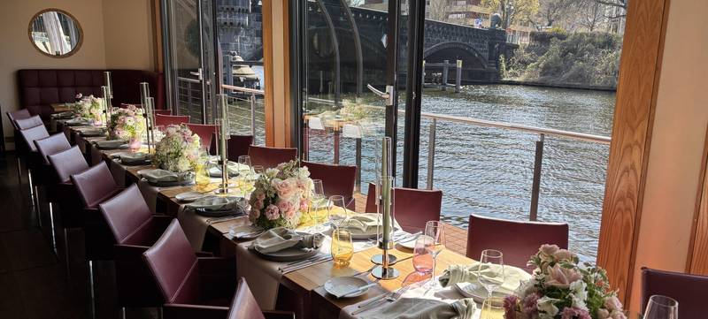 Foto 3 von Eure Traumhochzeit exklusiv auf der Spree – Heiraten auf dem PATIO
