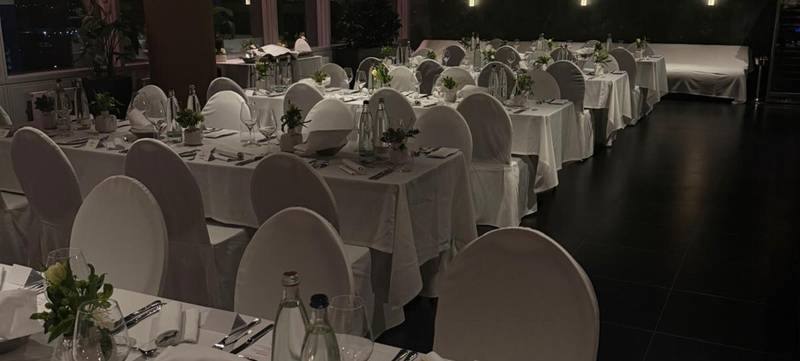 Foto 2 von Hochzeit über den Dächern Düsseldorfs