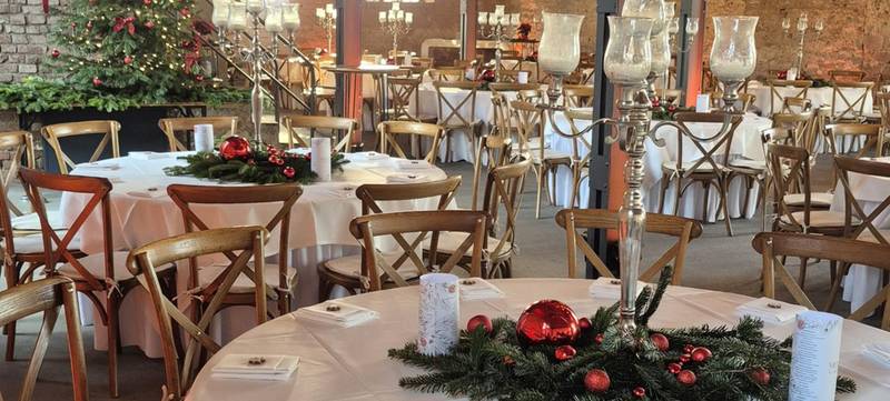 Foto 2 von Weihnachtsfeier im Gutshof Ladenburg – Knisterndes Feuer, Glühweinduft und Festtagsglanz